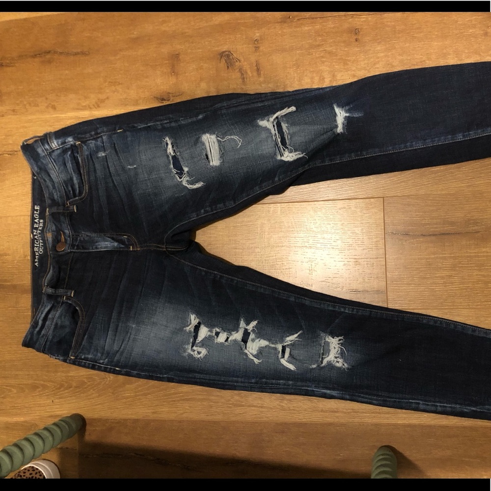 American Eagle ripped jeggings